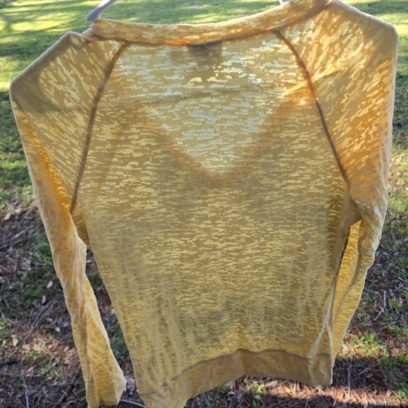Roxy Yellow Sheer Long Sleeve Top with Floral Design Large - Picture 2 of 4